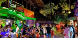 By Night Em Arraial D'ajuda