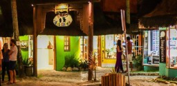 By Night Em Arraial D'ajuda