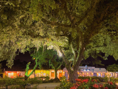 By night em Arraial D'ajuda