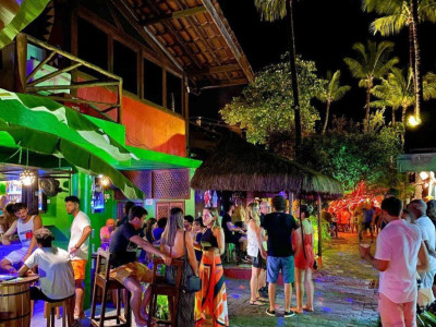 By night em Arraial D'ajuda